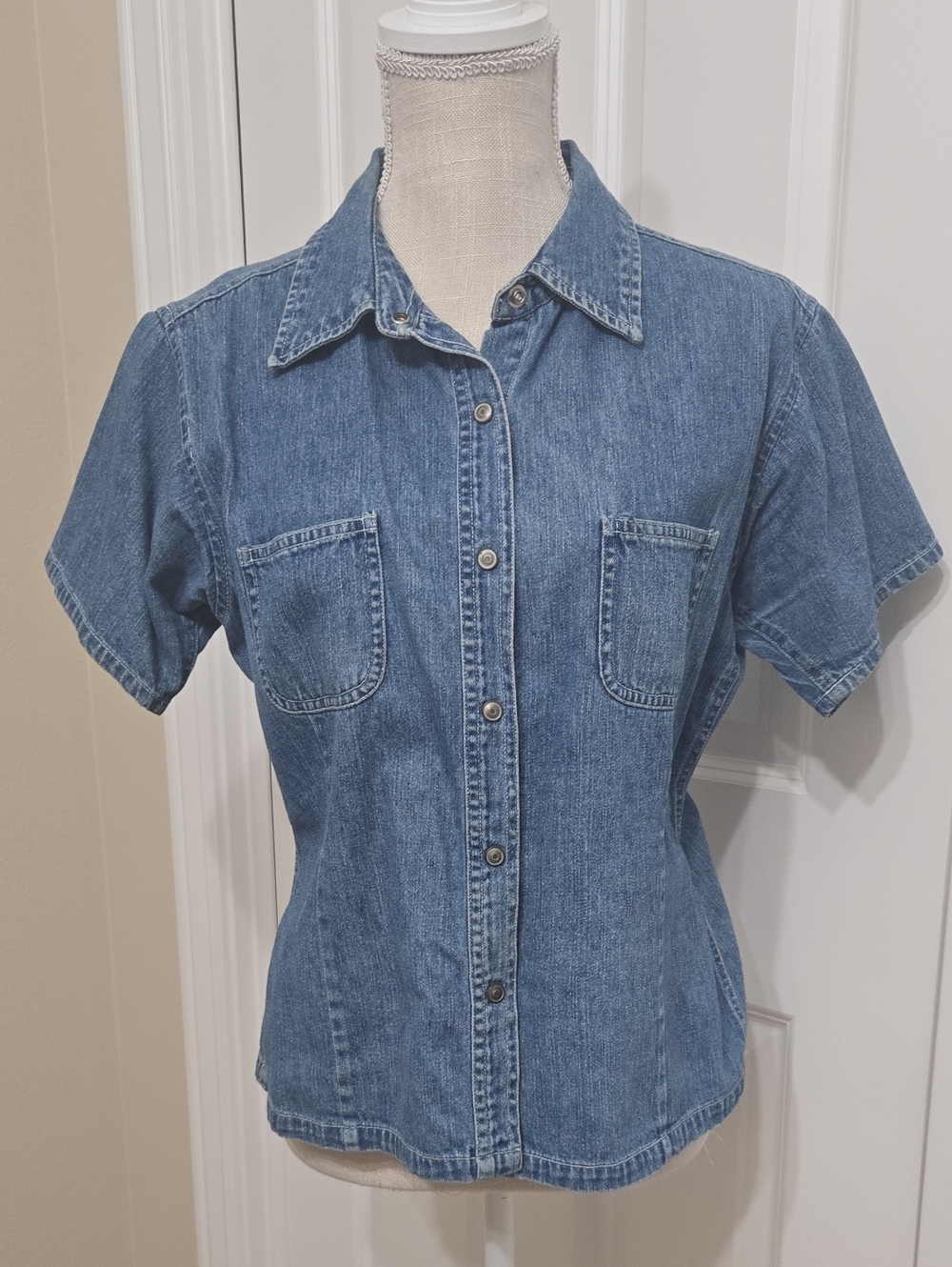 Classic Short-Sleeve Denim Easy Snap Button-Up Top - Blue